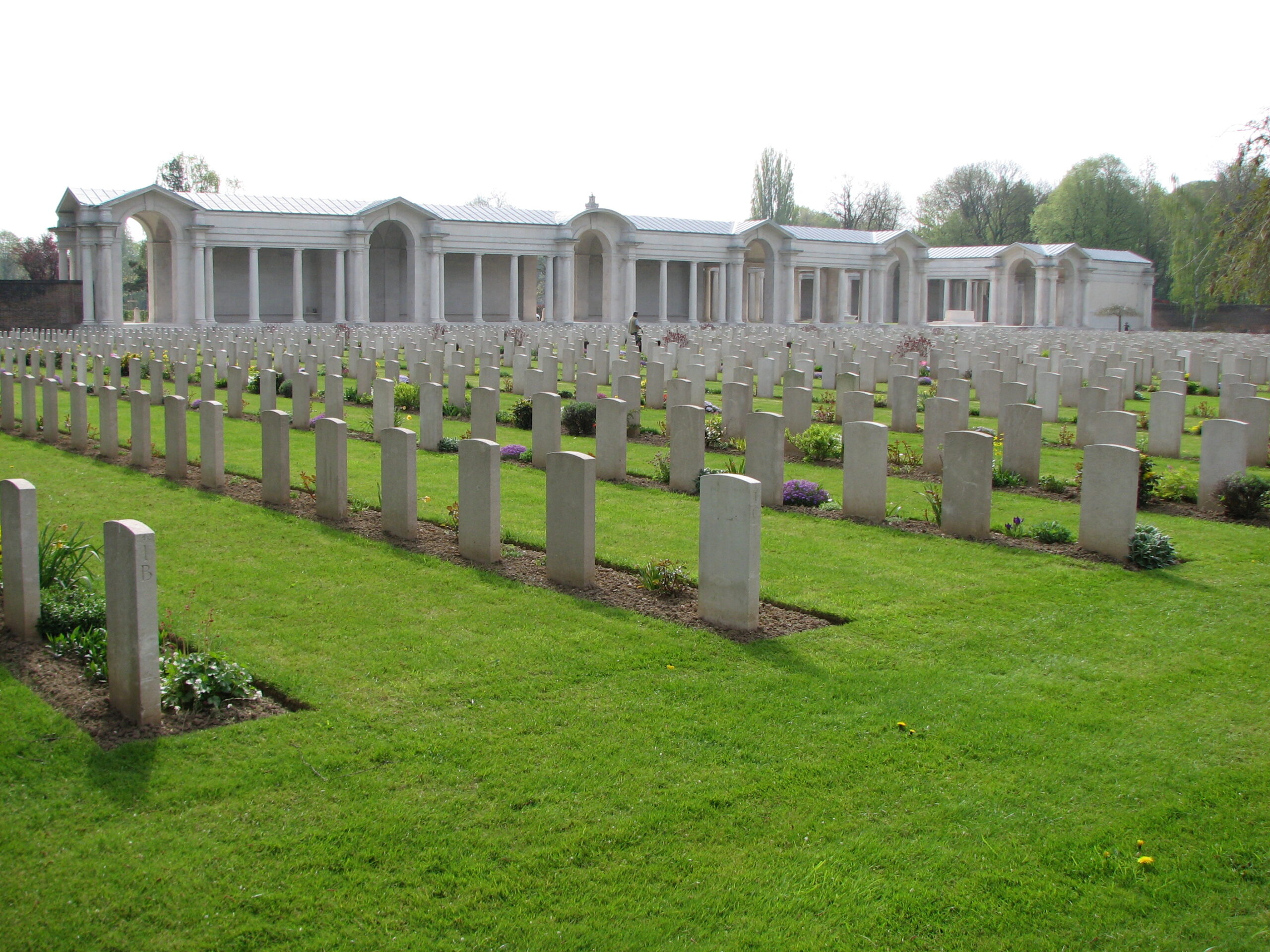 Faubourg D'Amiens Cemetery with Arras Memorial to the Missing in the background<br>MA