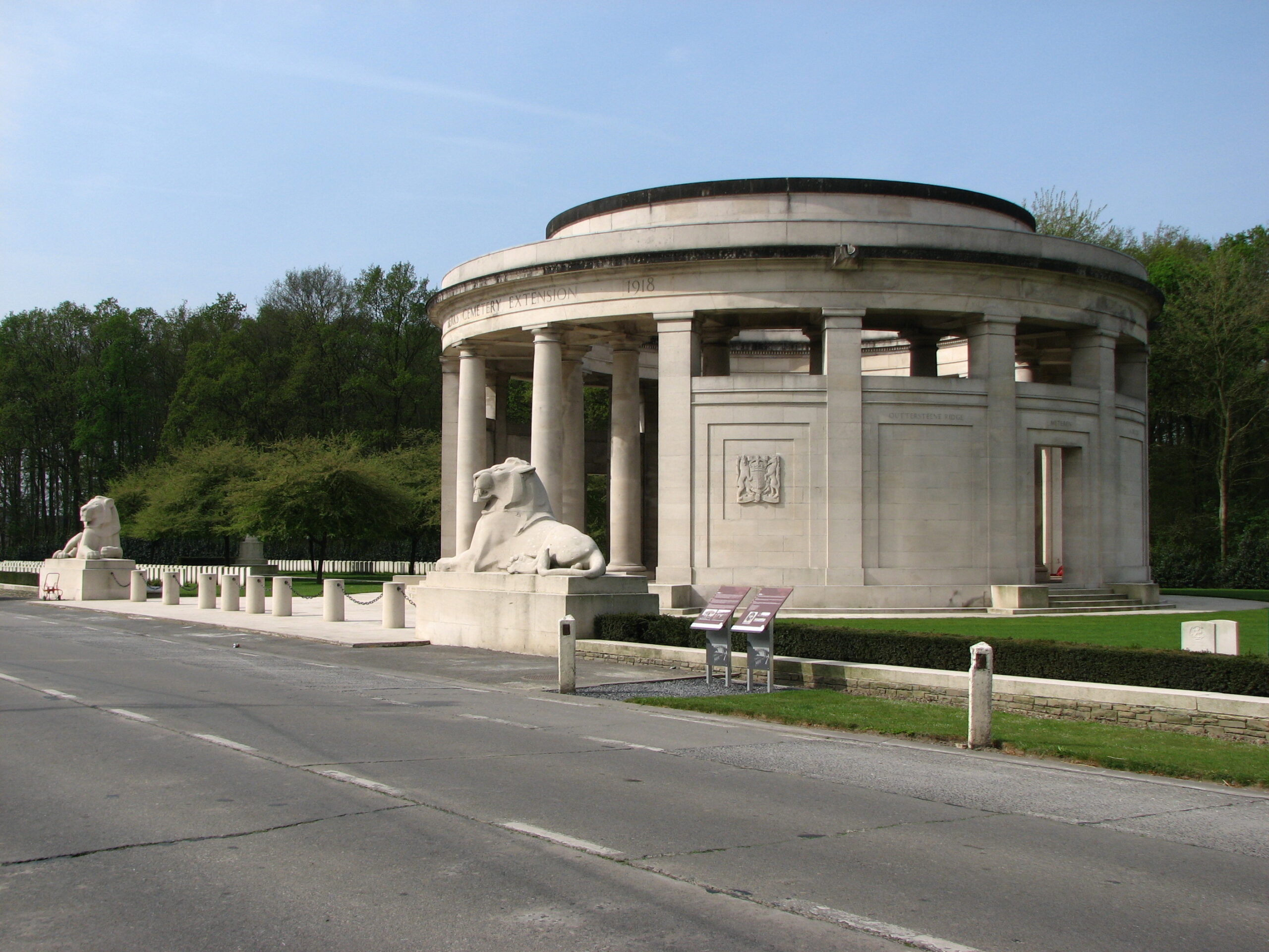 The Ploegsteert Memorial, near Ieper (Ypres), Belgium<br>MA