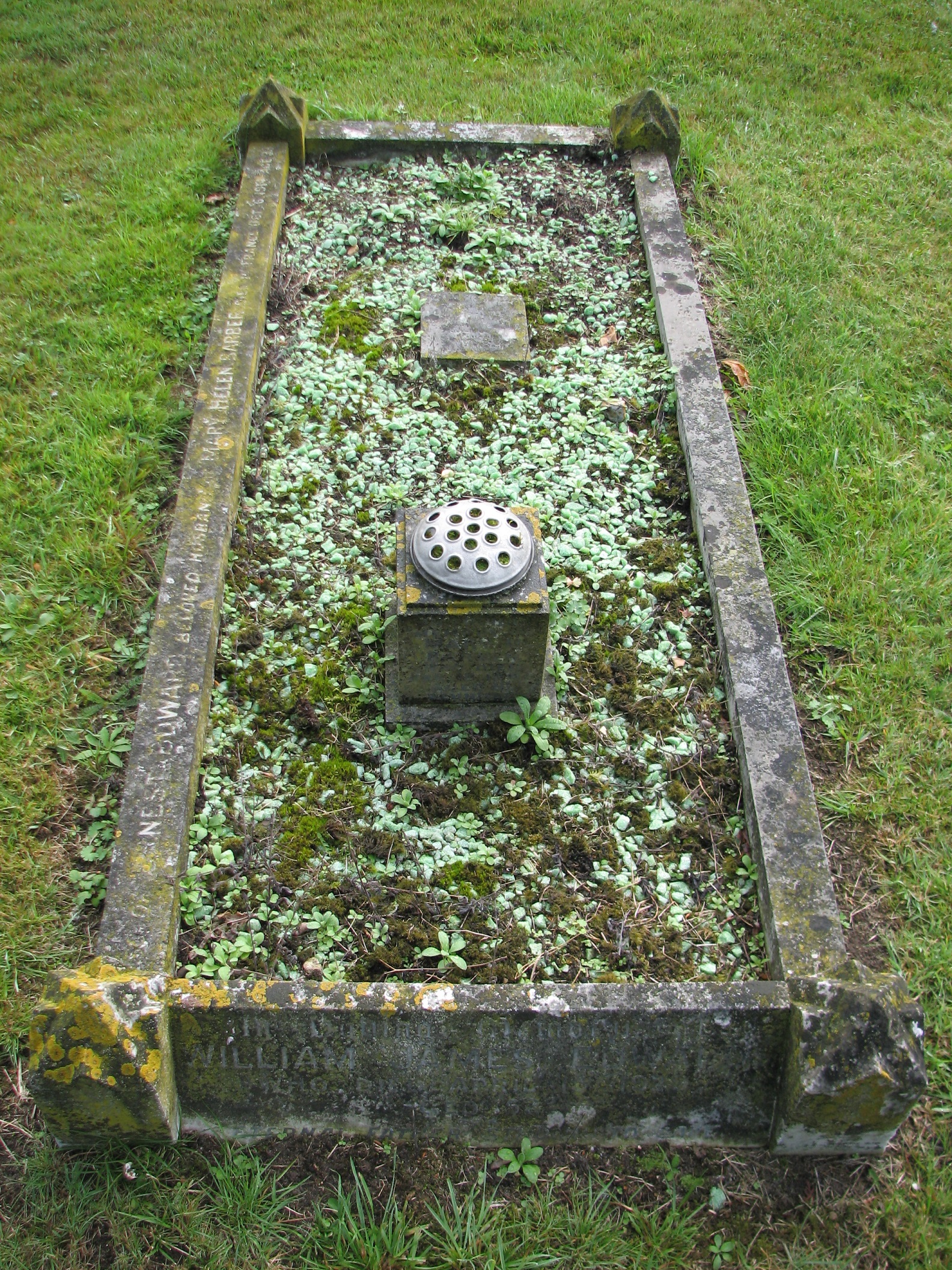 Mary Barber's Grave in East Bergholt Cemetery<br>Ernest is remembered by an inscription of the left hand side.<br />MA