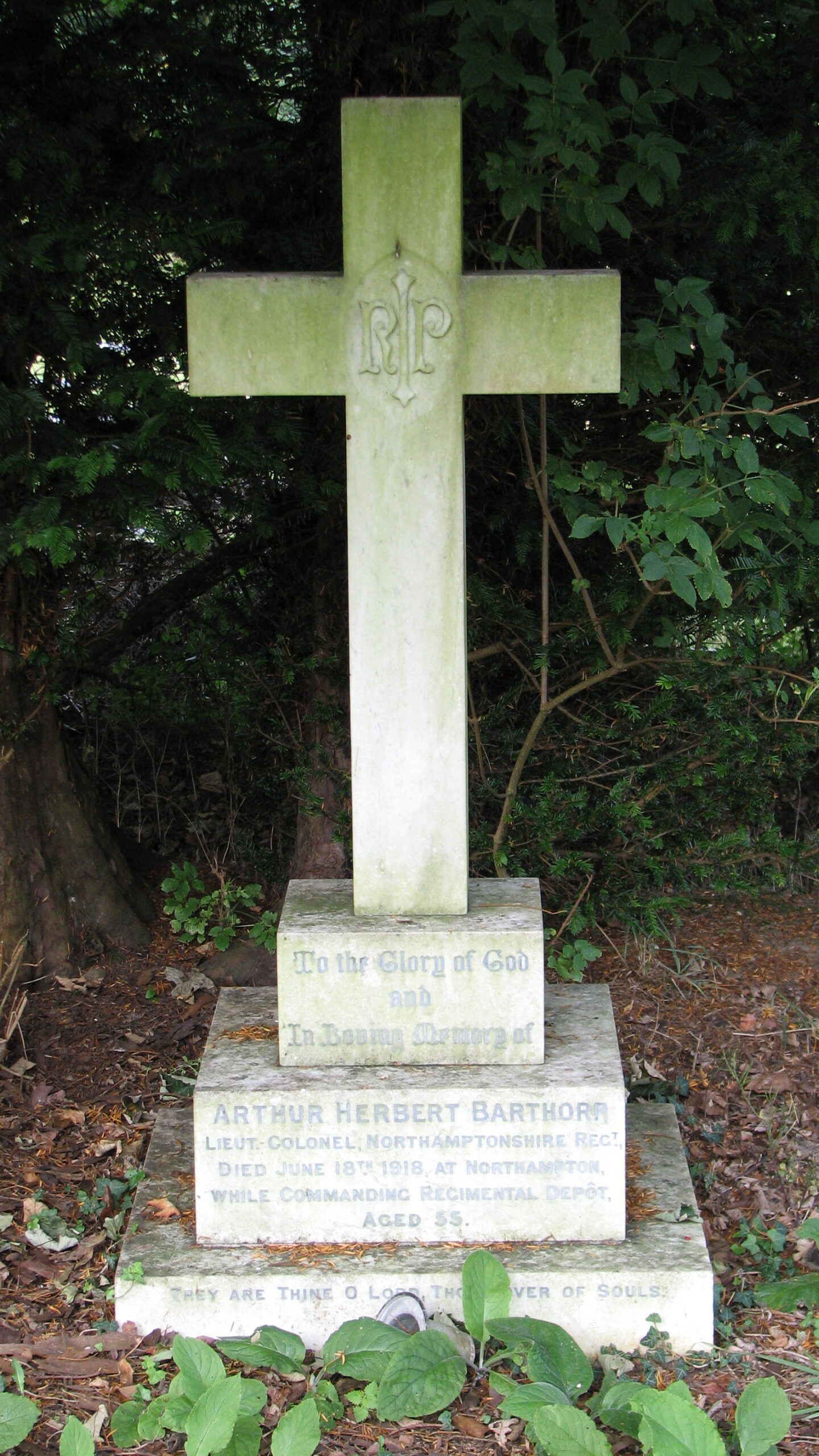 Arthur's headstone in East Bergholt Cemetery<br>MA