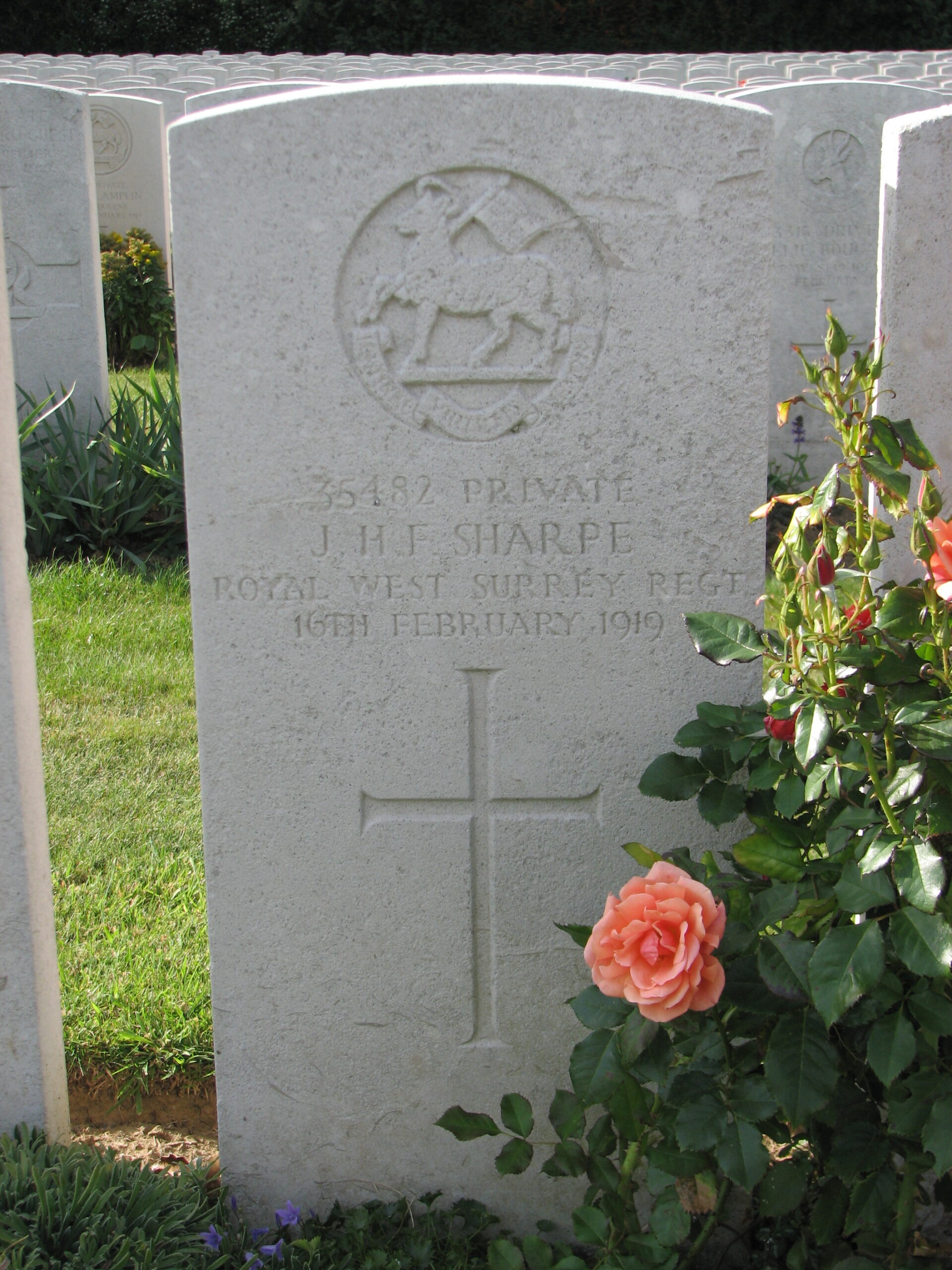 Jasper's headstone in Terlincthun British Cemetery<br>MA