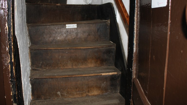 Steep stairs to the upper floor<br>