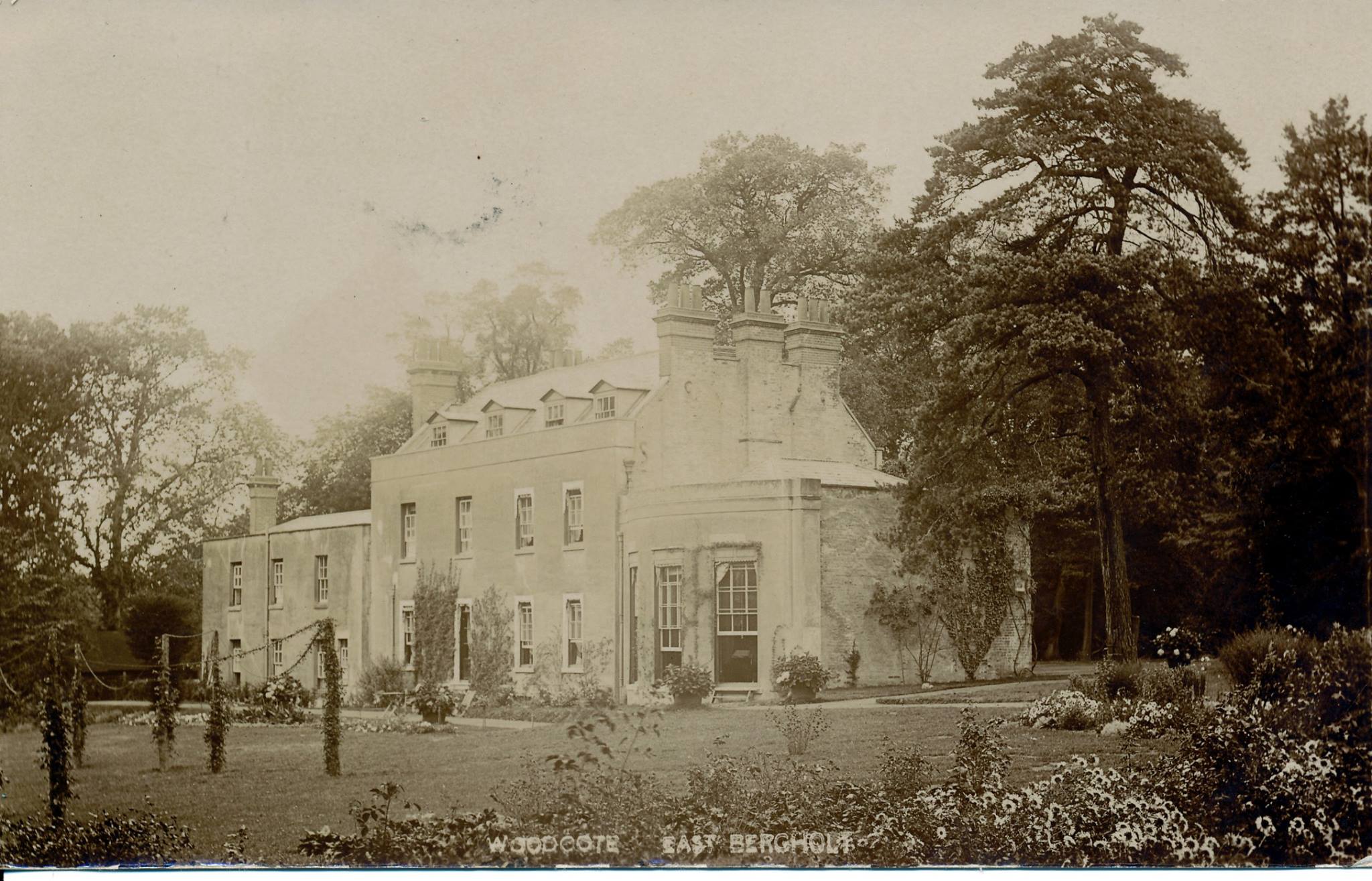 Woodcote (now called The Old Rectory) in the early 20th century<br>Author's collection